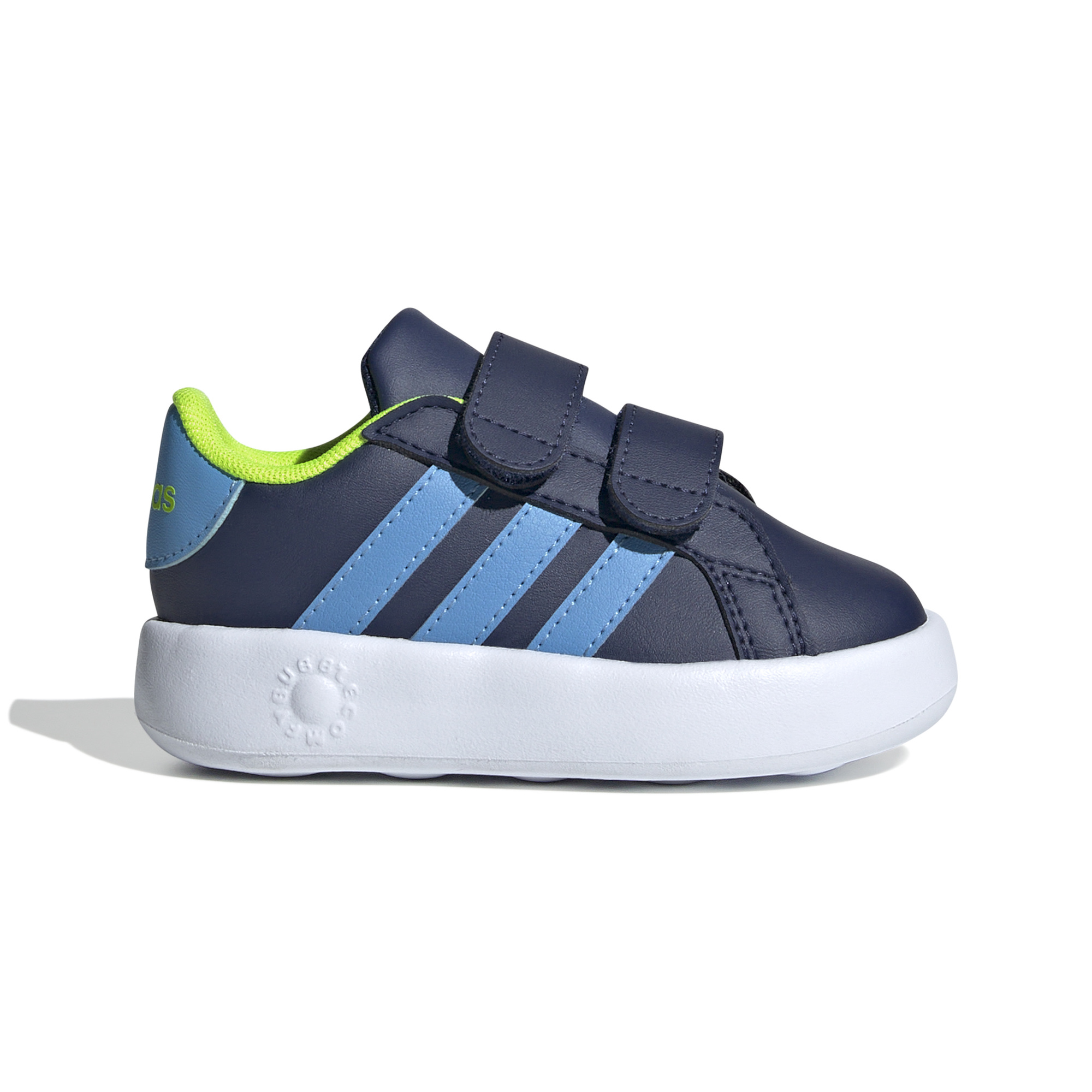 Scarpe infant realizzate in parte con materiali riciclati. - Adidas