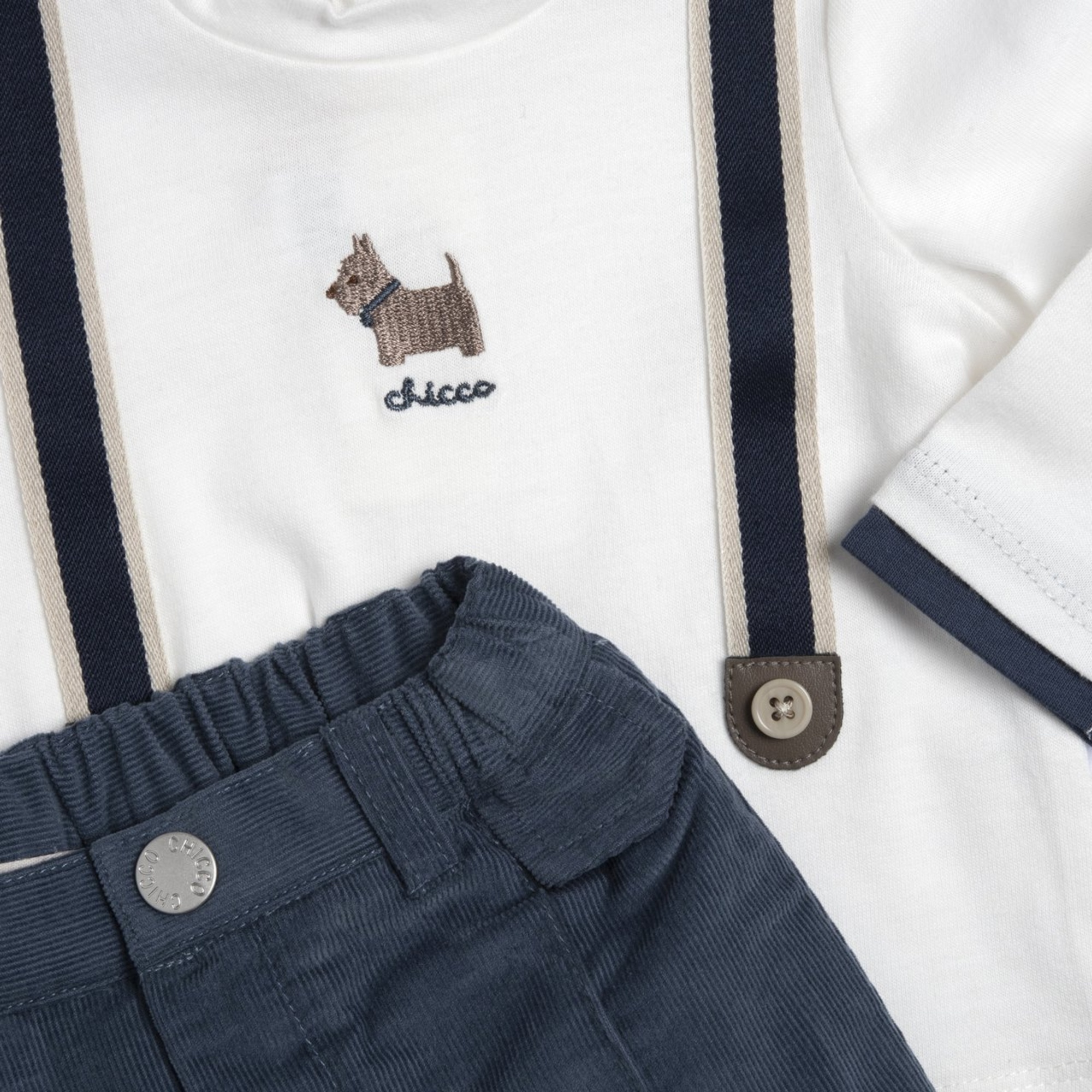 Set 2 pz t-shirt e pantaloni lunghi finte bretelle - chicco - Chicco